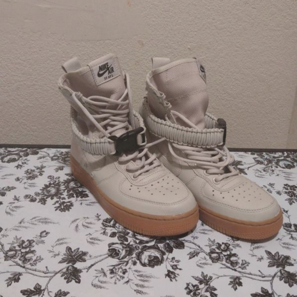 Nike Air